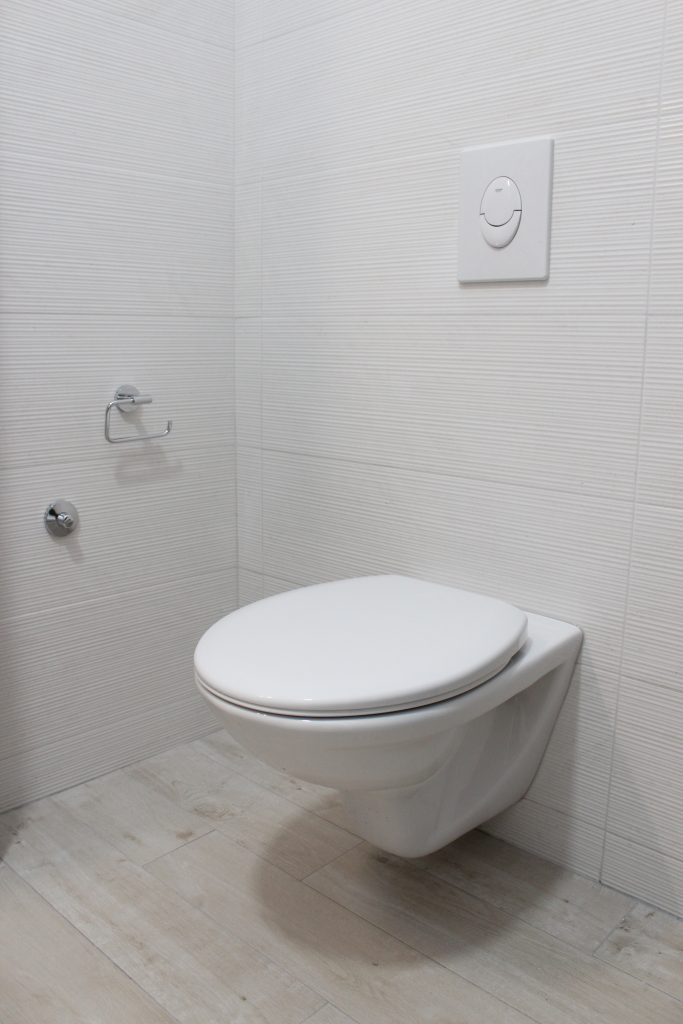 budget plumbing tips to update an old bathroom